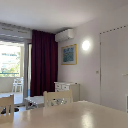 Avec Terrasse, Piscine Et A 5 Min De La A Juan Les Pins - Fr-1-252-185 * Антиб