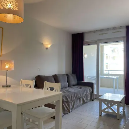 Avec Terrasse, Piscine Et A 5 Min De La A Juan Les Pins - Fr-1-252-185 Lägenhet
