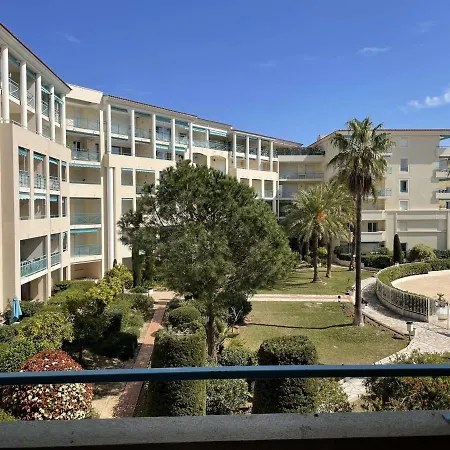 Avec Terrasse, Piscine Et A 5 Min De La A Juan Les Pins - Fr-1-252-185 Lägenhet *