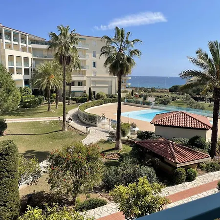 Appartamento Avec Terrasse, Piscine Et à 5 Min De La à Juan Les Pins - Fr-1-252-185