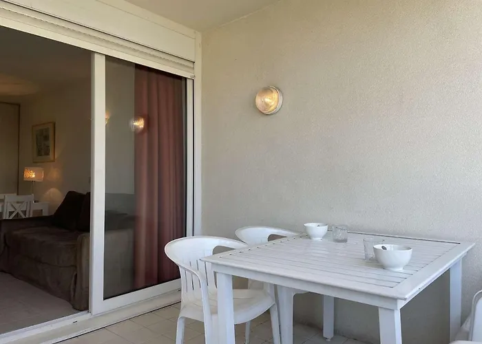 Avec Terrasse, Piscine Et à 5 Min De La à Juan Les Pins - Fr-1-252-185 * Antibes